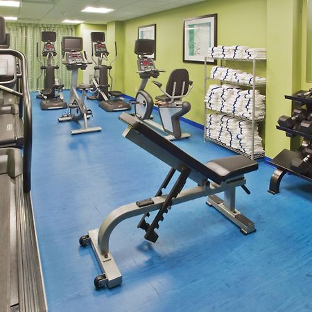 Holiday Inn & Suites Virginia Beach - North Beach By Ihg Buitenkant foto