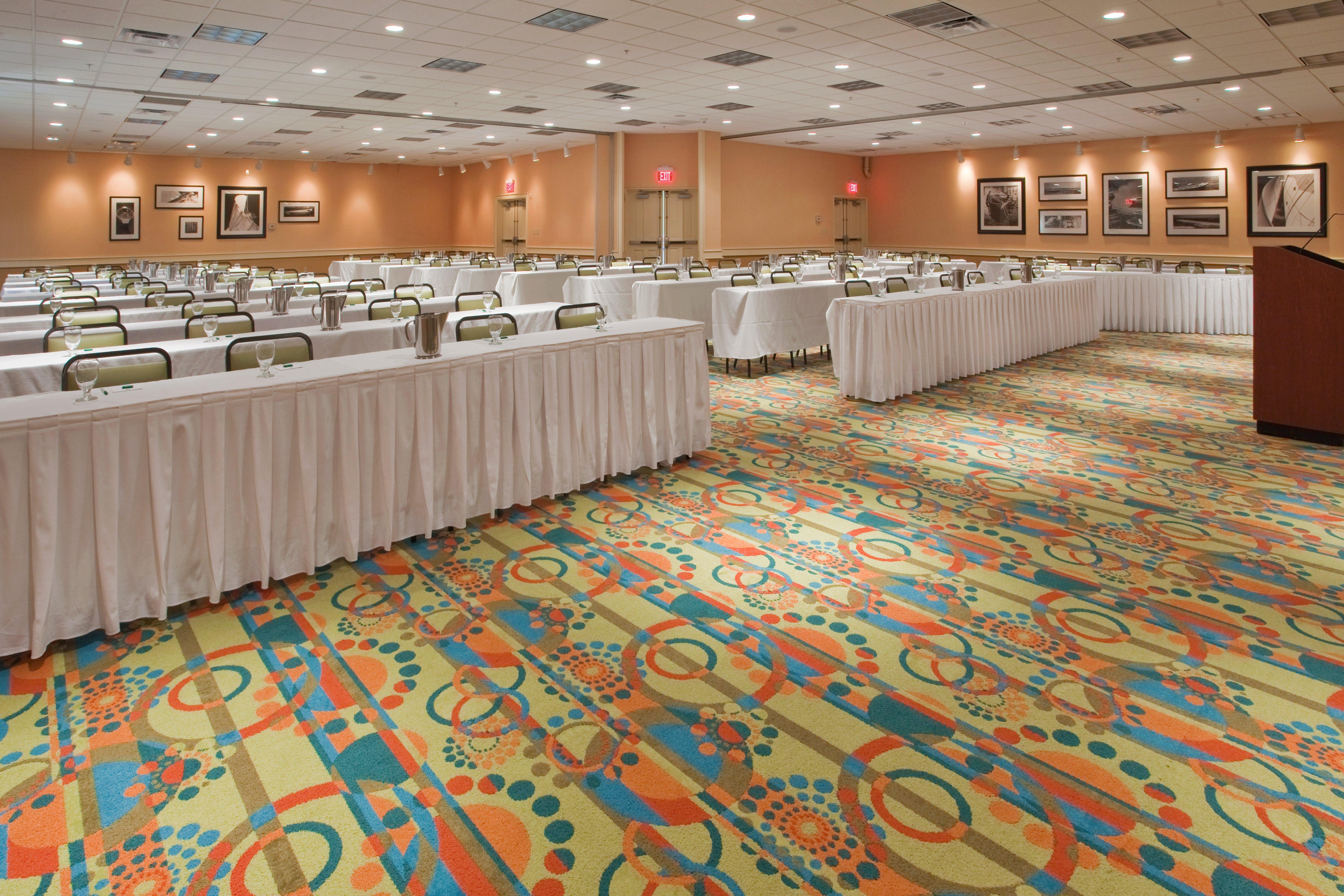 Holiday Inn & Suites Virginia Beach - North Beach By Ihg Buitenkant foto