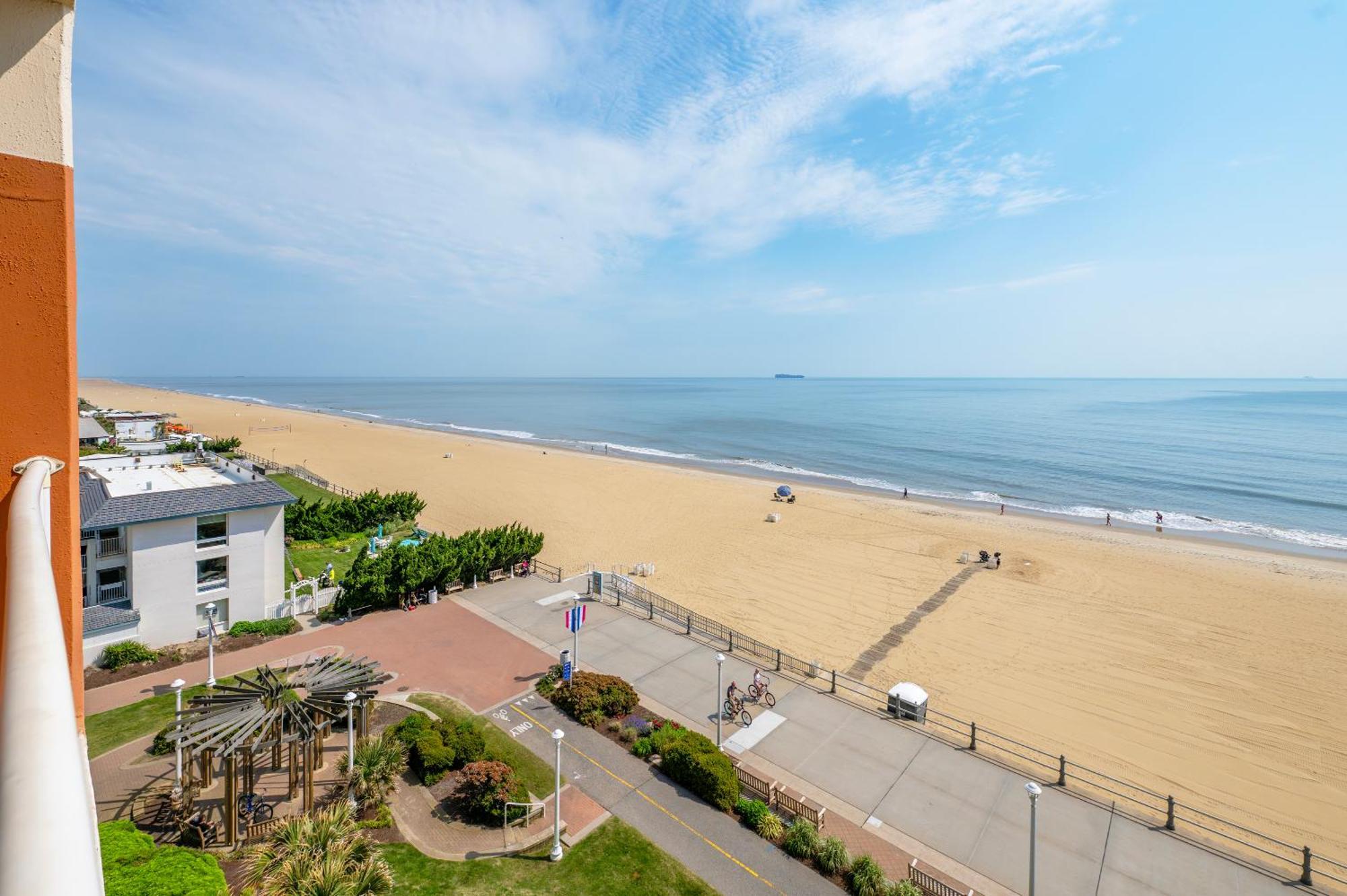 Holiday Inn & Suites Virginia Beach - North Beach By Ihg Buitenkant foto