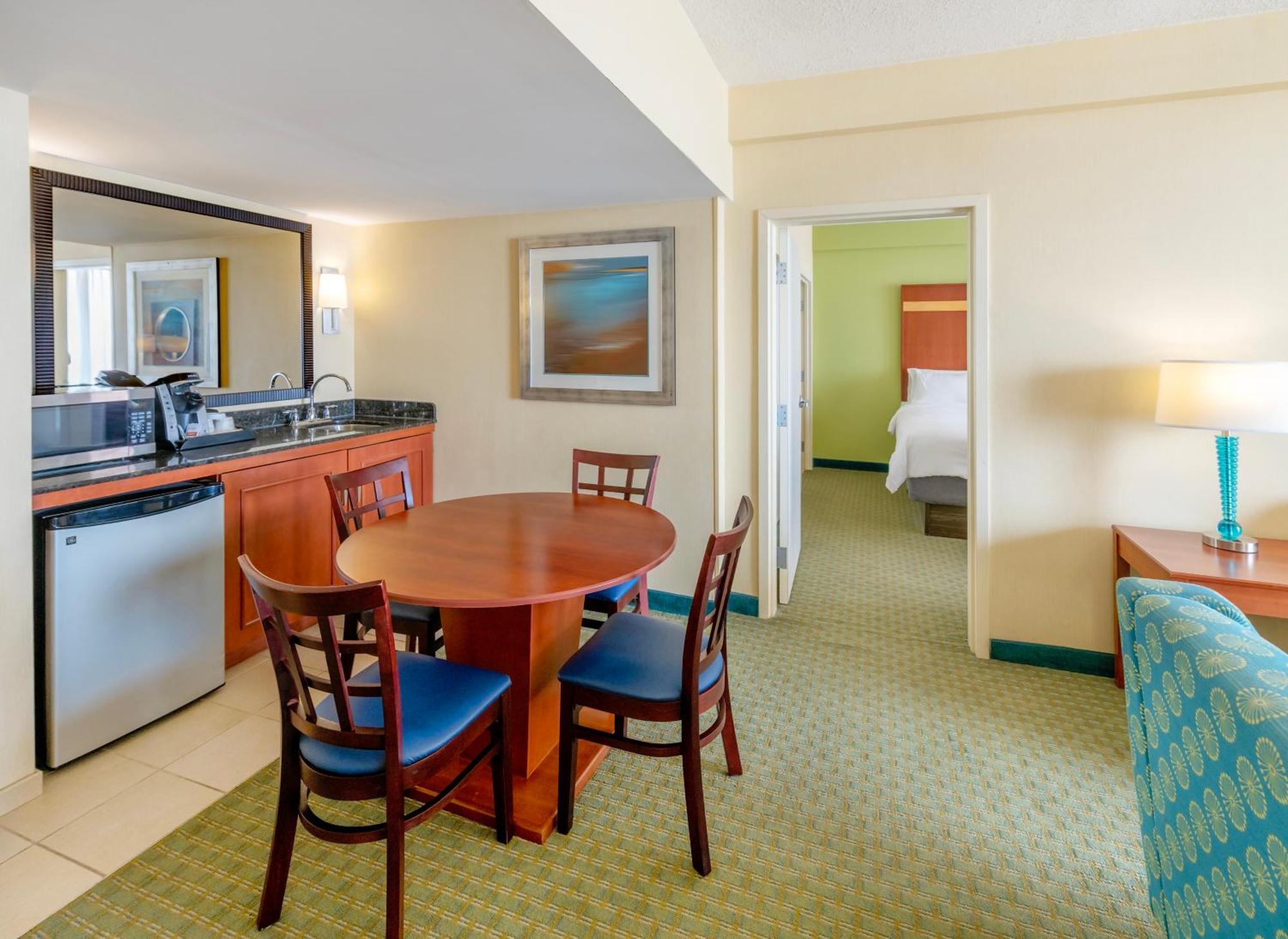 Holiday Inn & Suites Virginia Beach - North Beach By Ihg Buitenkant foto