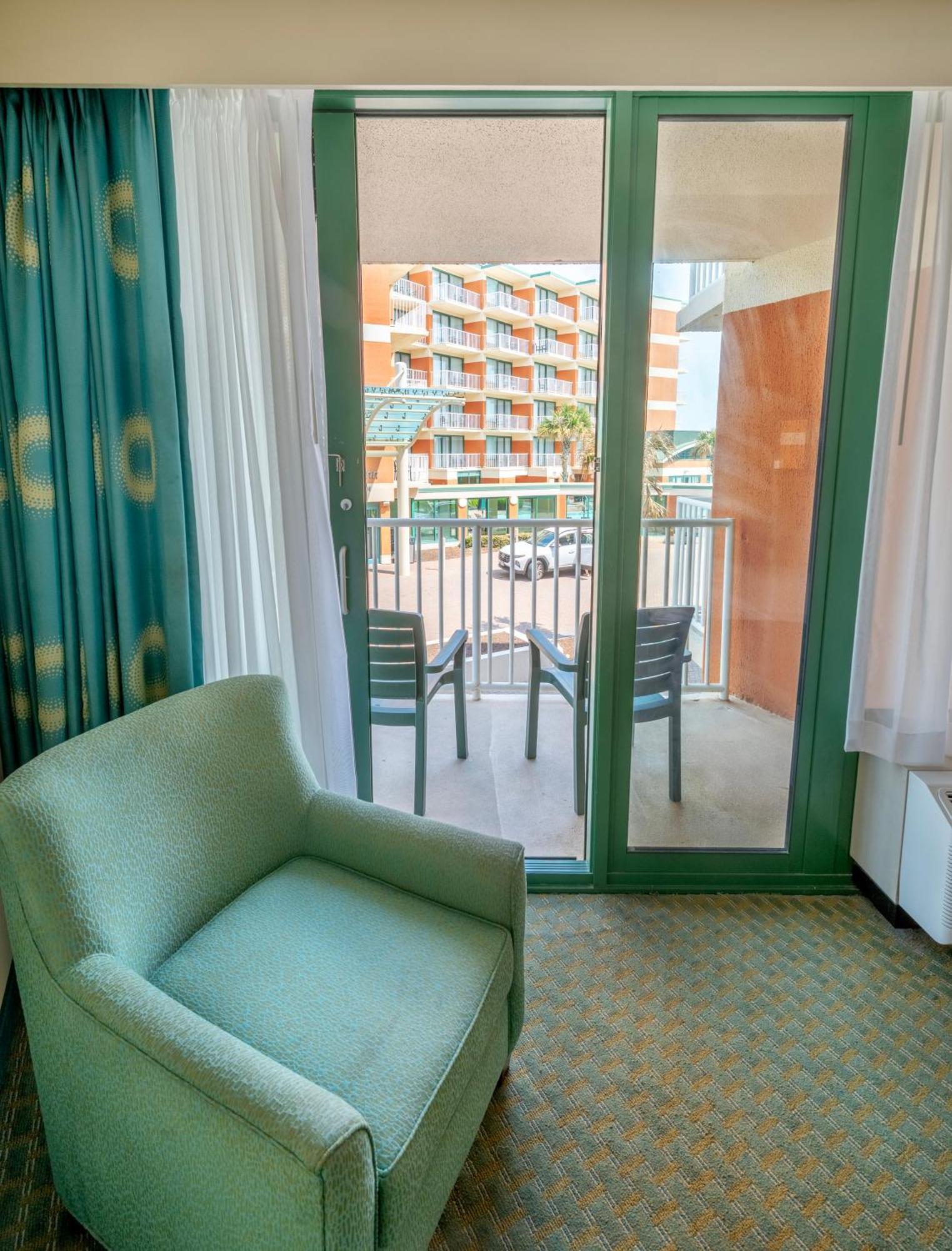 Holiday Inn & Suites Virginia Beach - North Beach By Ihg Buitenkant foto